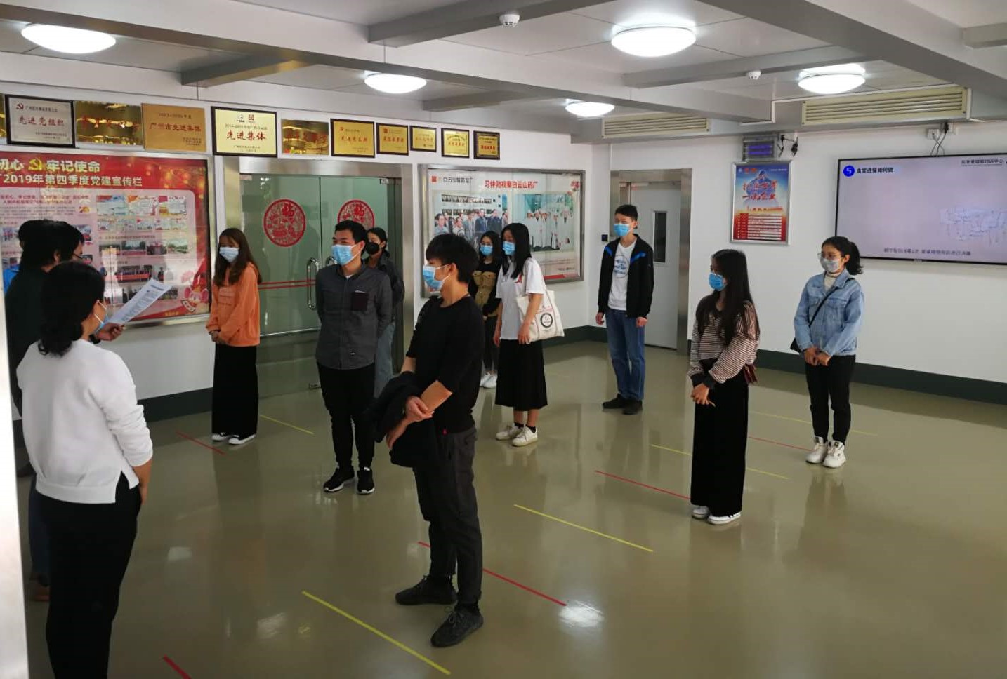 总厂金戈车间品牌党支部防控复工两不误、孜孜奉献显担当